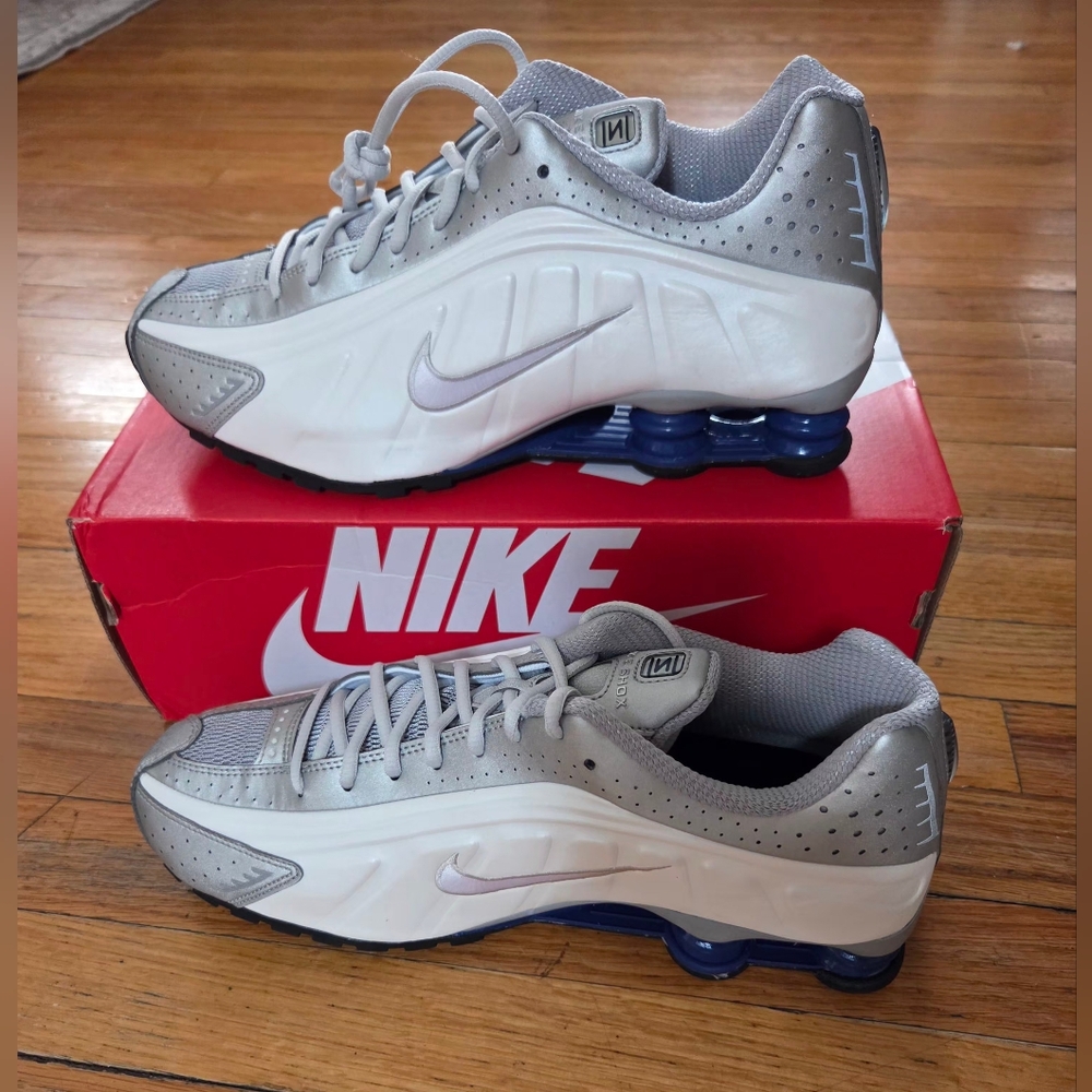 Nike Silver/White Shox R4 Sneakers